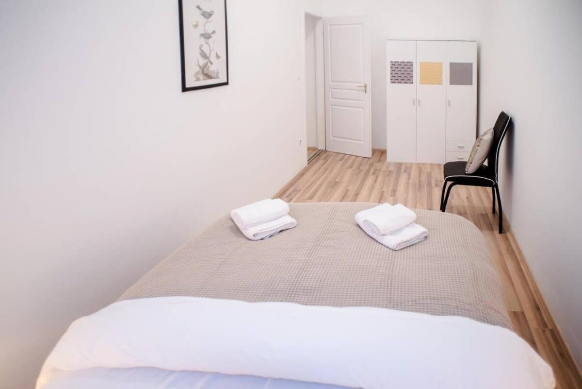 Very Central Spacious Ac Apartment Budapest Exterior photo